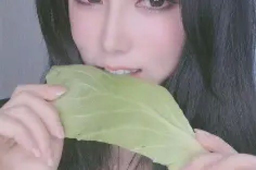 曝知名网红塌房！表面立爱国人设疯狂捞金背地砸6百万移民法国